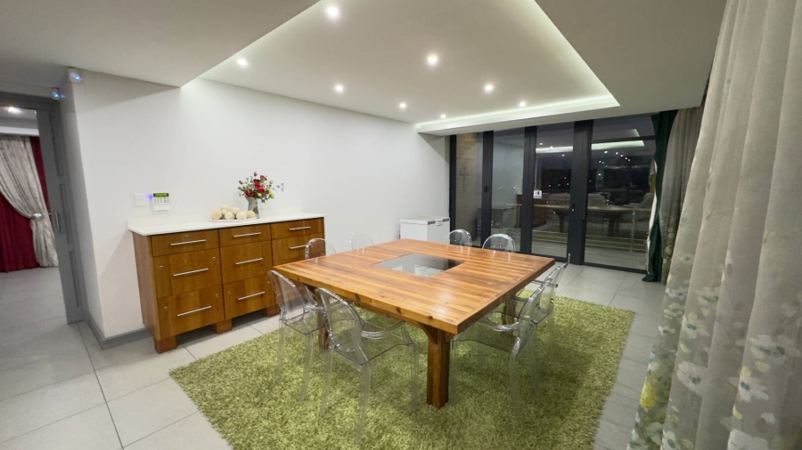 5 Bedroom Property for Sale in Wonderwater Free State
